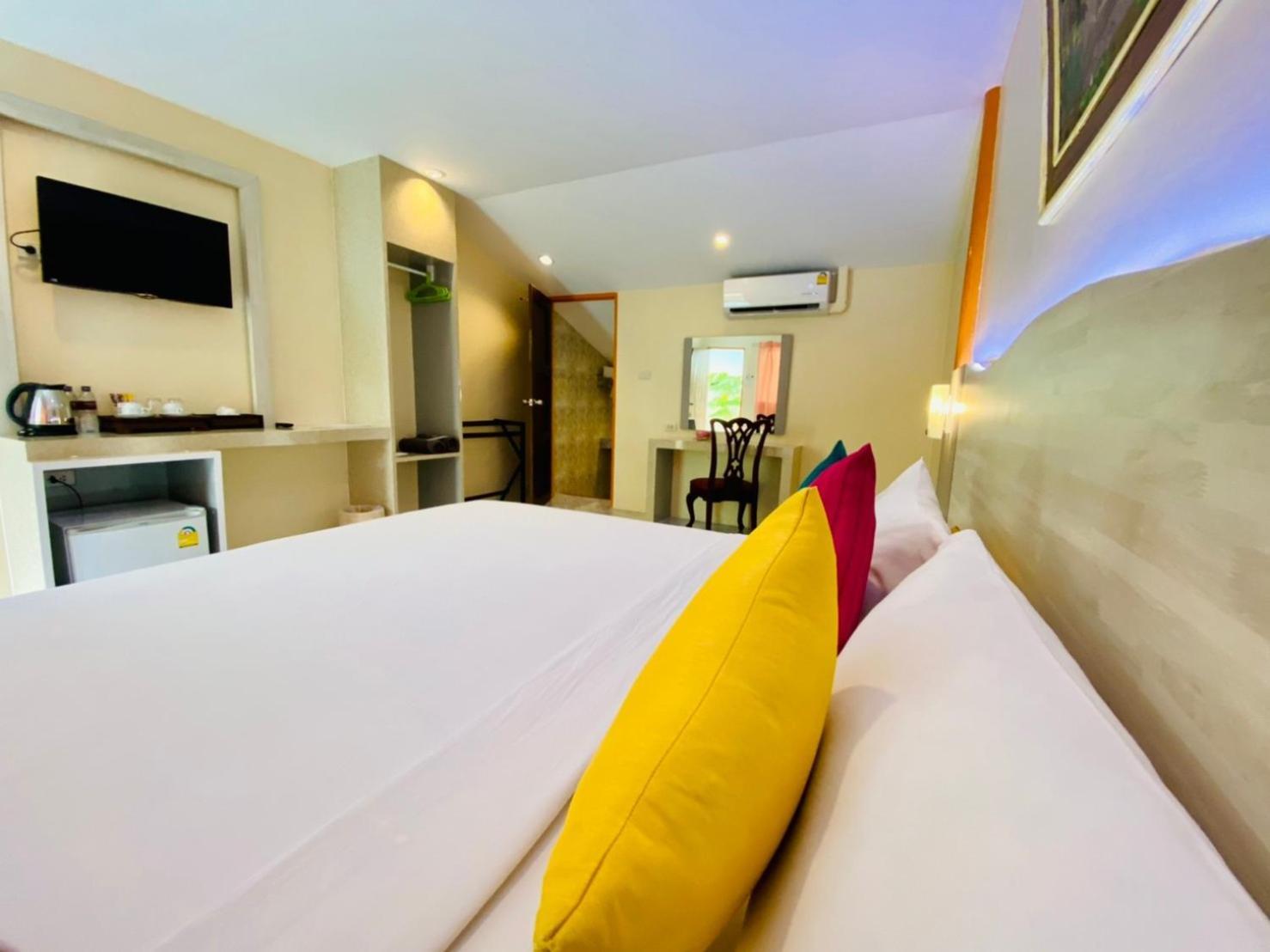 Tempat peranginan Aochalong & - Sha Phuket
